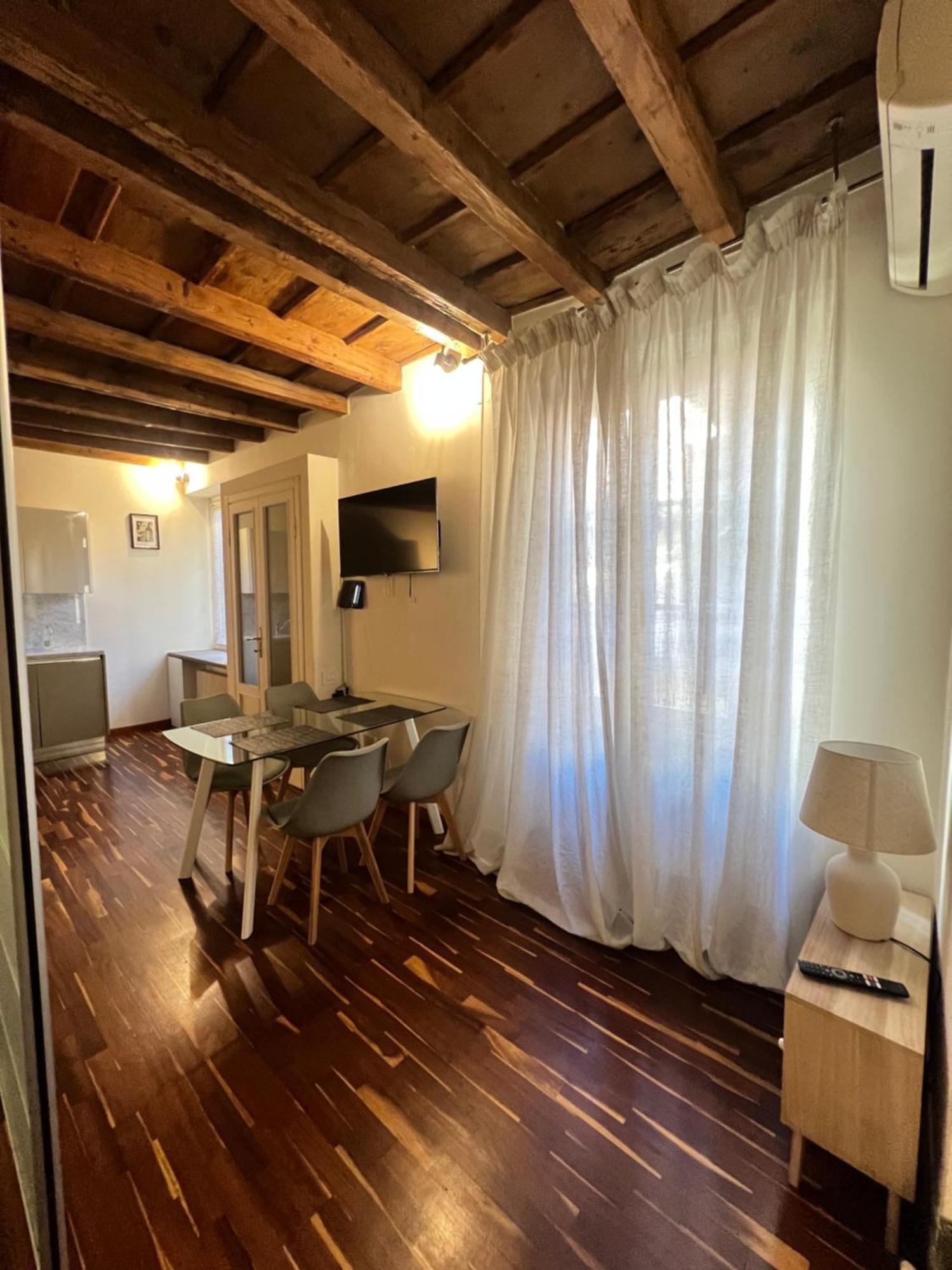 Antica Corte Navigli-Darsena Мілан Номер фото